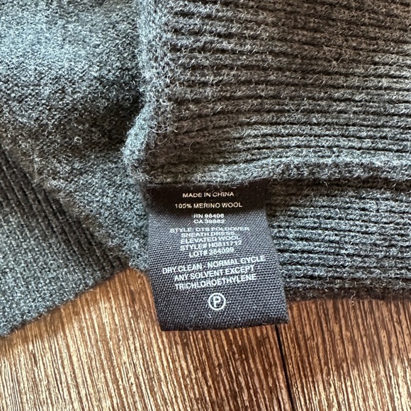 Vince Merino Wool Off the Shoulder Charcoal Gray Sweater Maxi Bodycon Dress Lrg - Picture 4 of 4